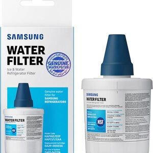 Samsung White Wireless Charger for Cell Phones